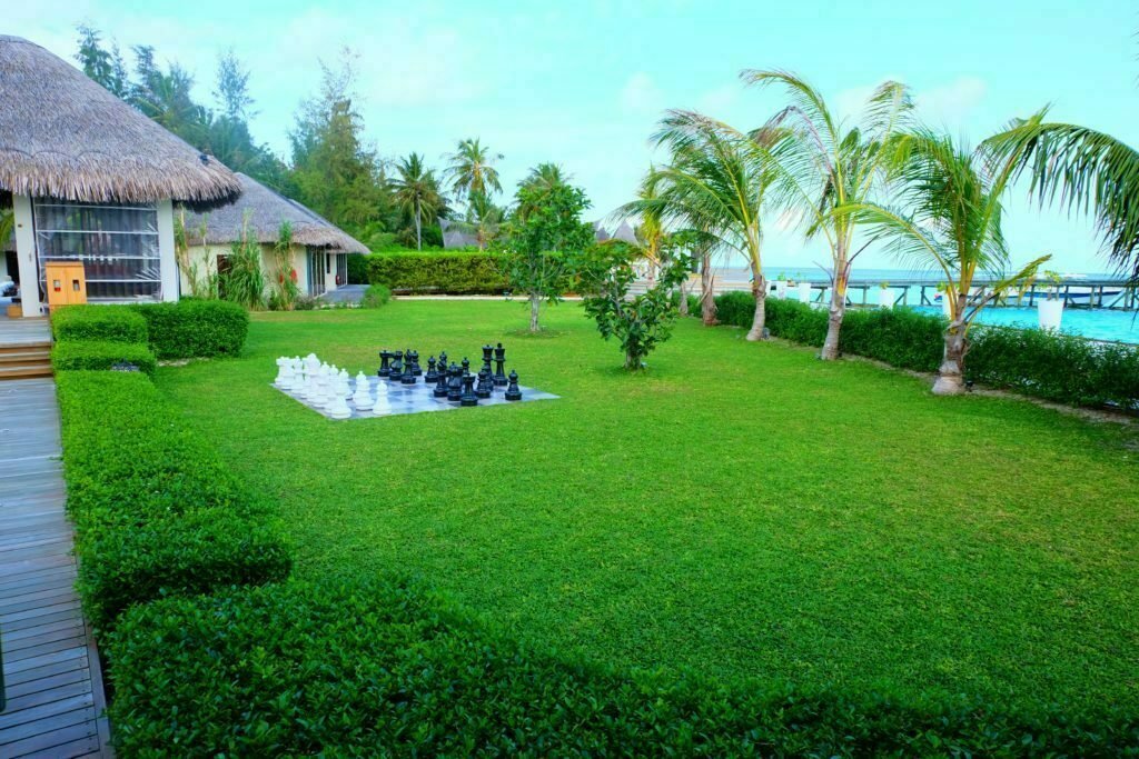 Jumeirah Vittaveli Resort Maldives
